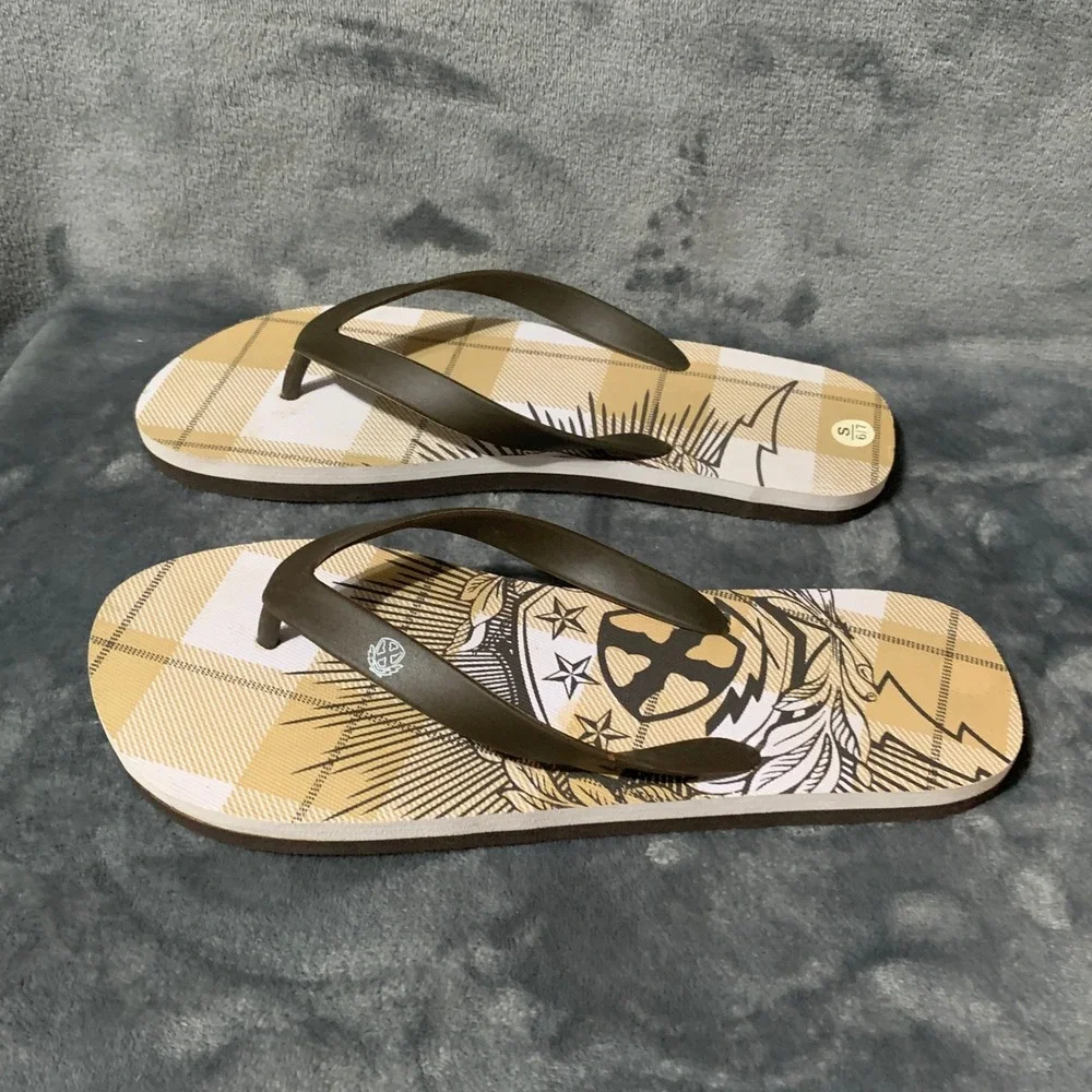 Twisted X Mens Plaid Graphic Flip Flop Sandals Brown Tan Crest Stars Size S 6/7